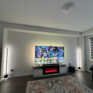 Brand New 4 Bedroom By Airport! Hamilton